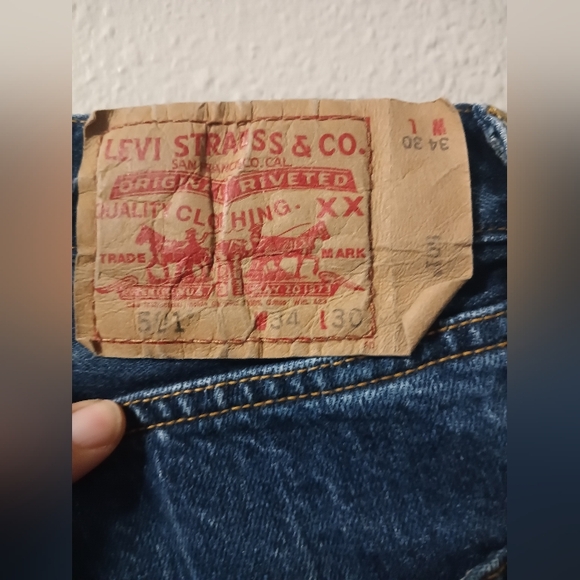 Levi's Classic Straight Blue Jeans - Picture 8 of 10